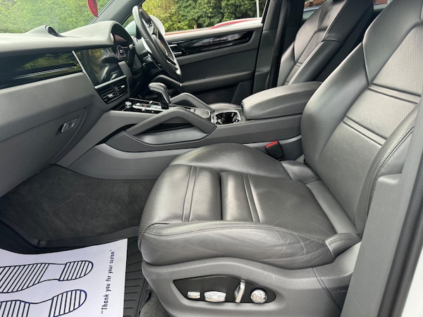 Used Porsche Cayenne 2018 for sale - 75645688: Photo 42