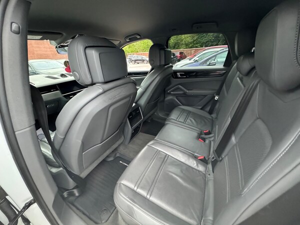 Used Porsche Cayenne 2018 for sale - 75645688: Photo 50