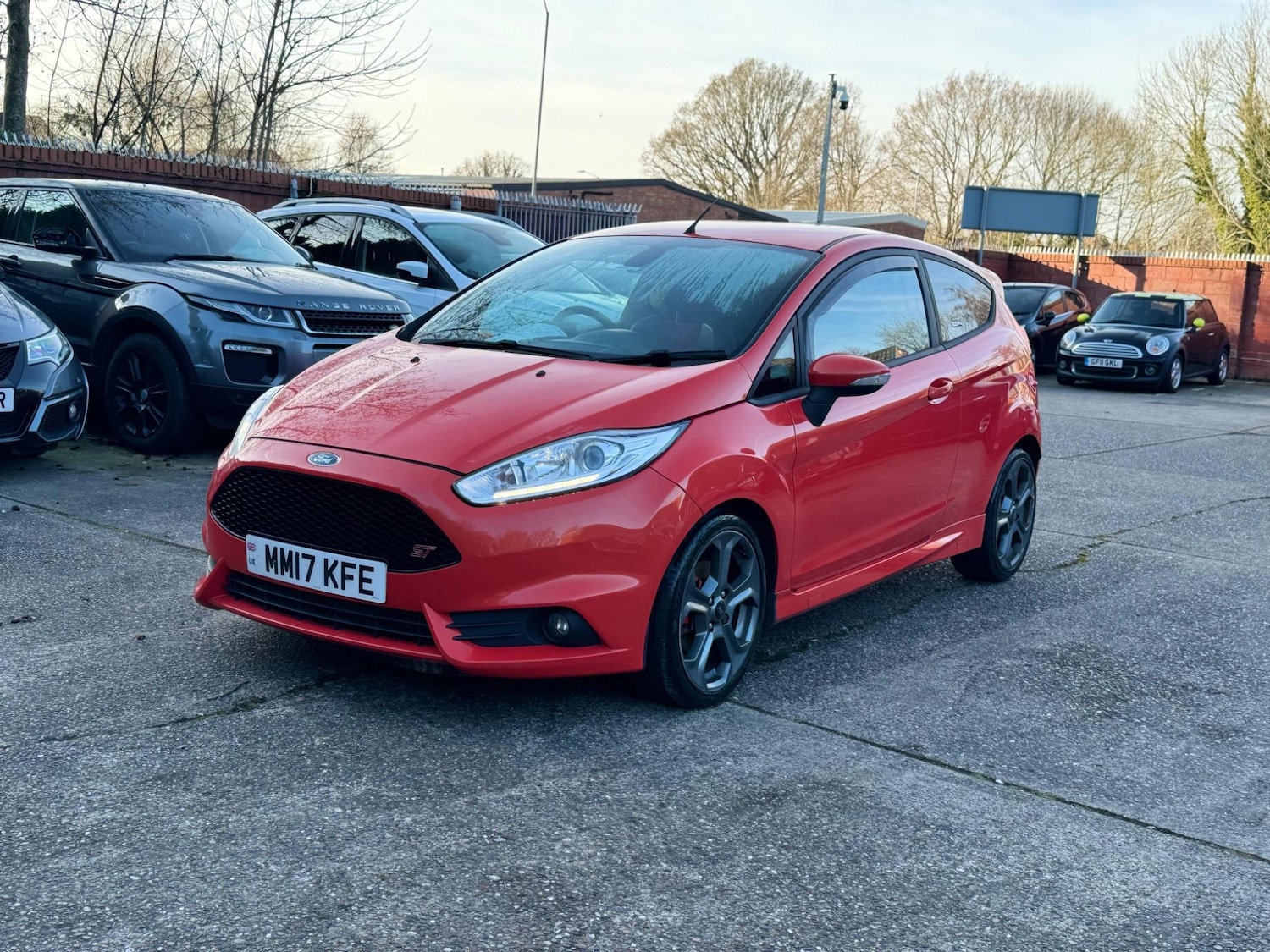 Used Ford Fiesta 2017 for sale - 76989767: Photo 2