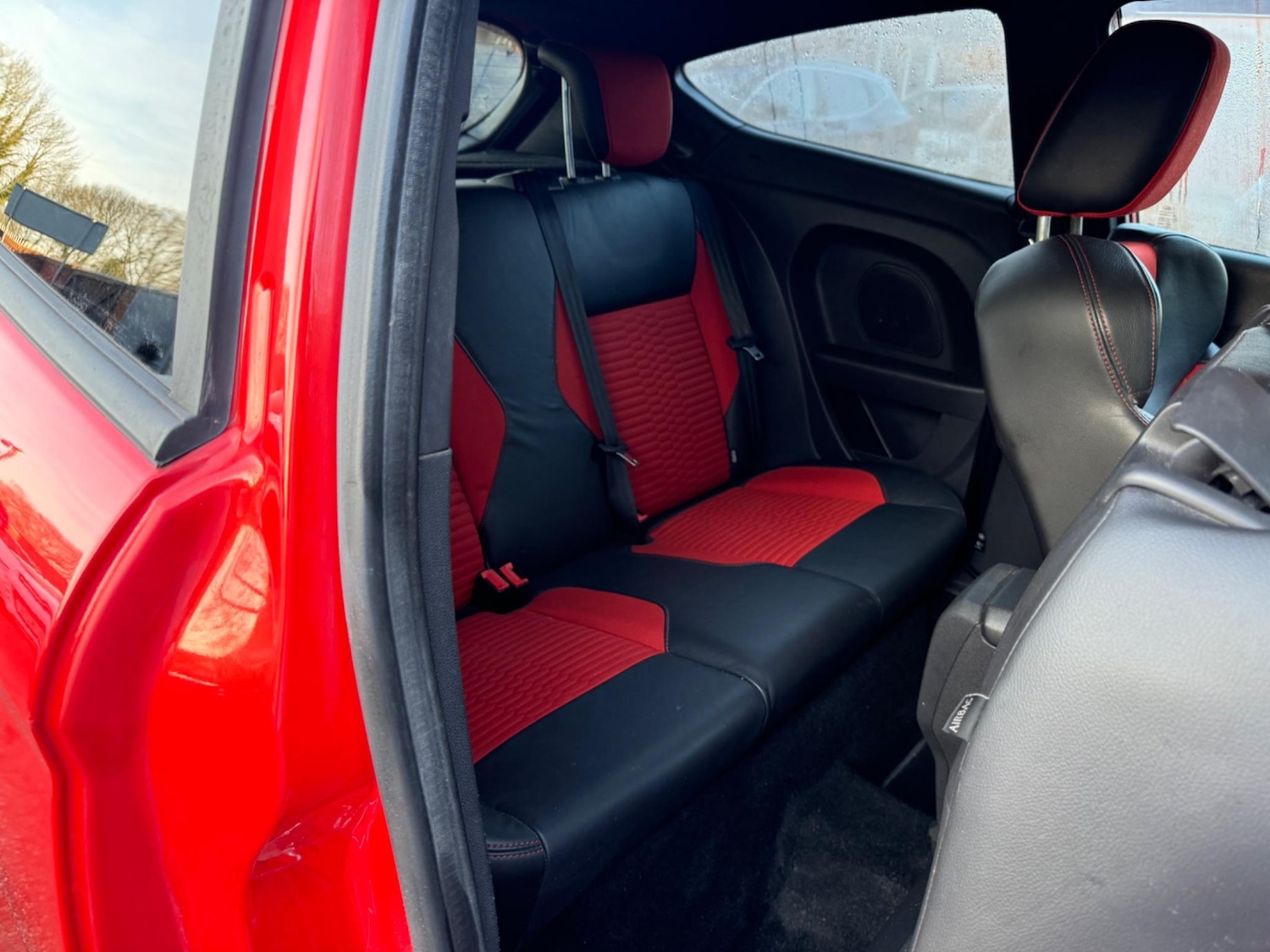 Used Ford Fiesta 2017 for sale - 76989767: Photo 25