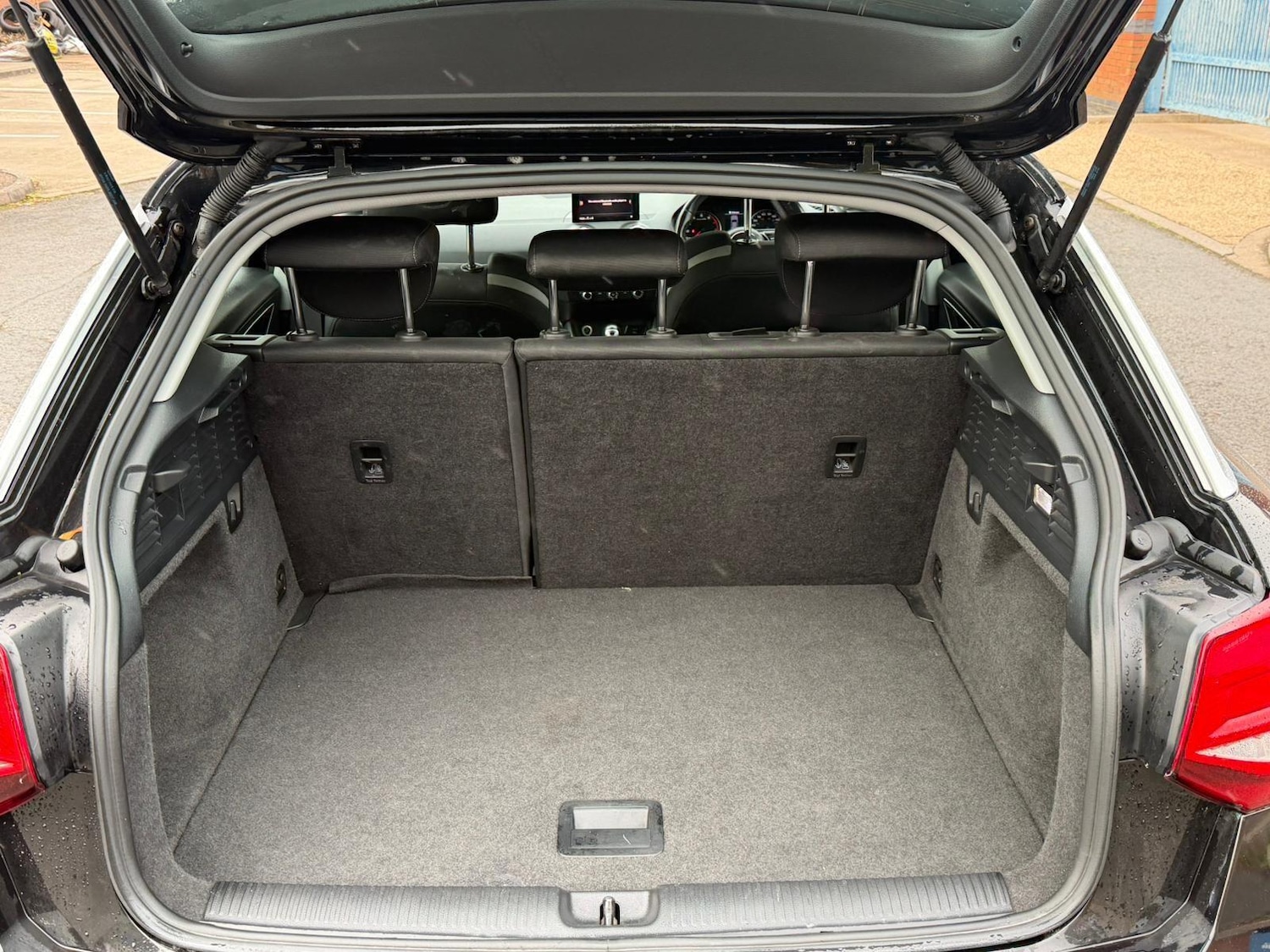 Used Audi Q2 2017 for sale - 76996348: Photo 10