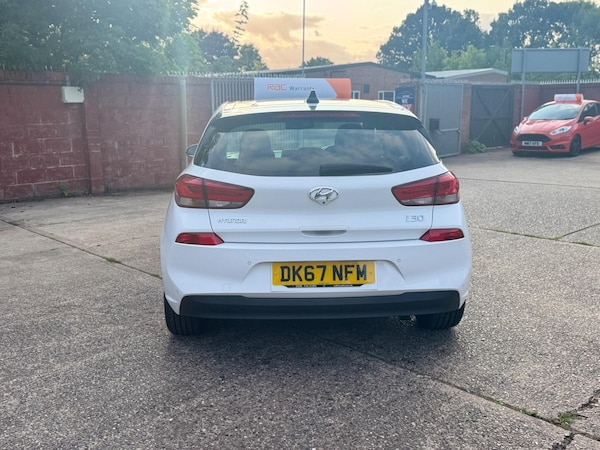 Used Hyundai i30 2017 for sale - 75492535: Photo 10
