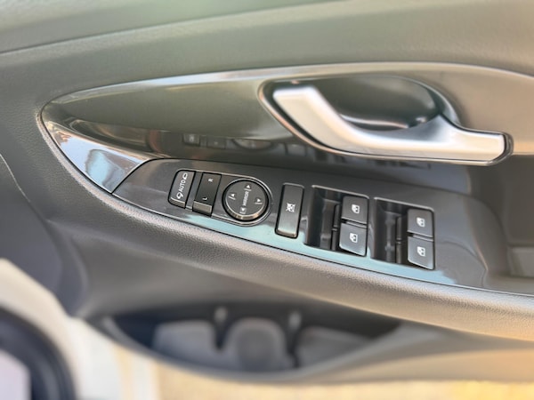 Used Hyundai i30 2017 for sale - 75492535: Photo 30