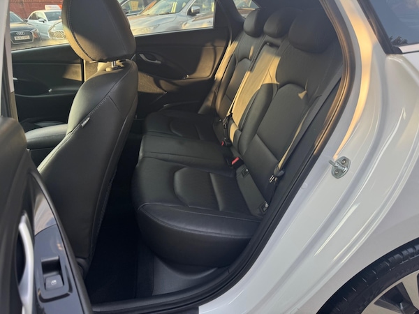 Used Hyundai i30 2017 for sale - 75492535: Photo 49