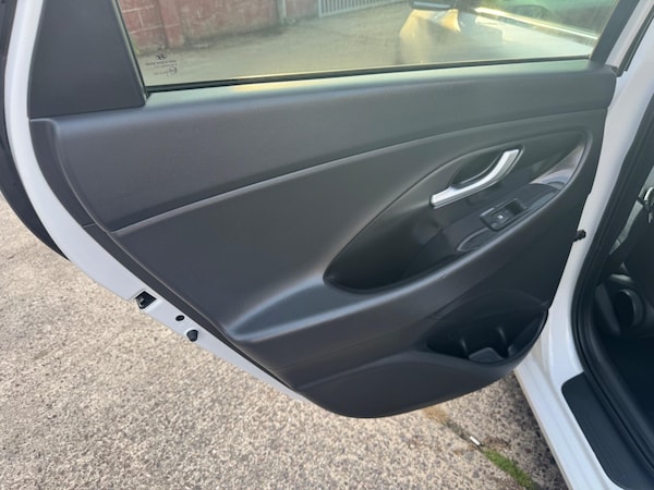 Used Hyundai i30 2017 for sale - 75492535: Photo 50