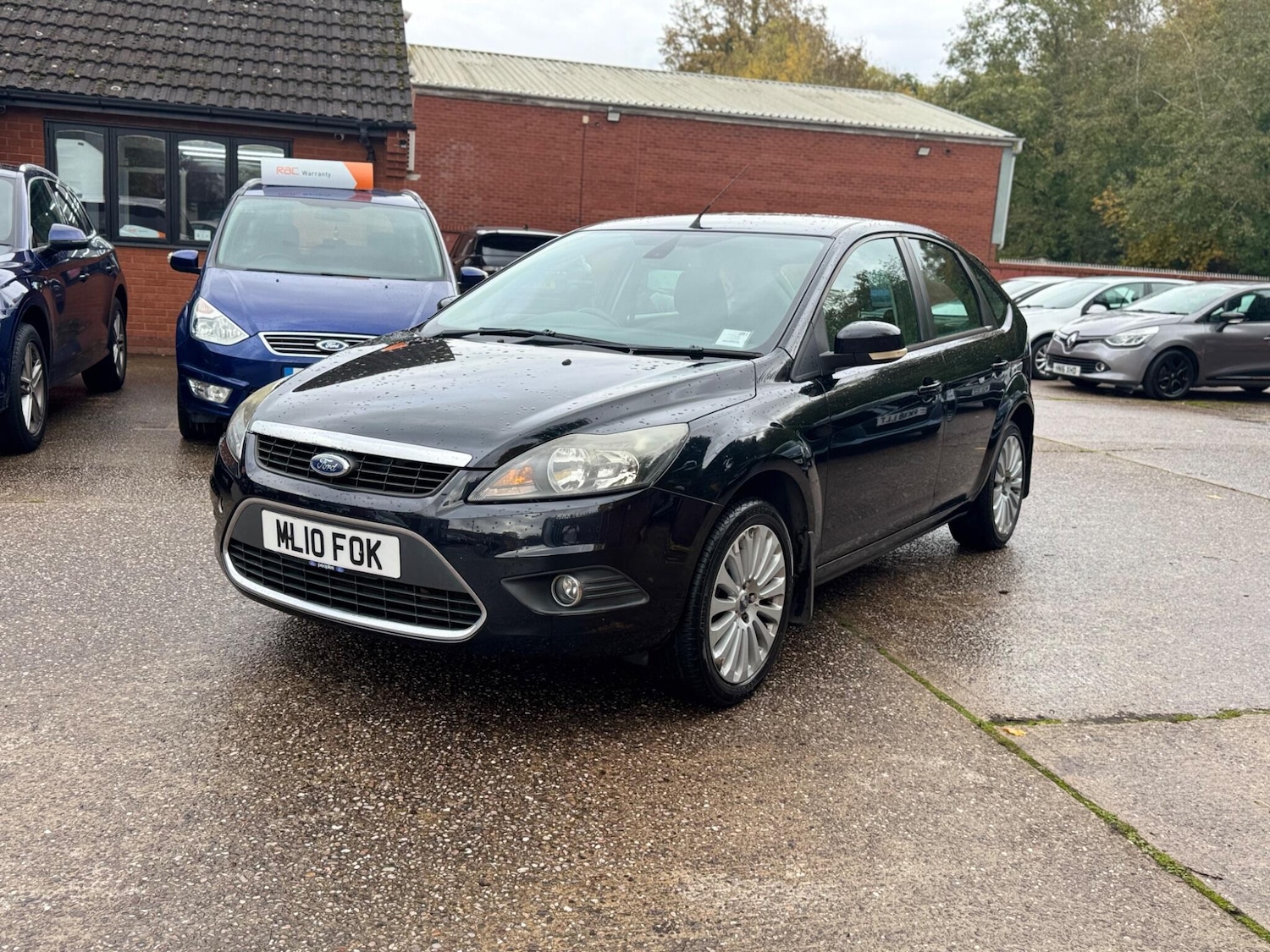 Used Ford Focus 2010 for sale - 76499735: Photo 19