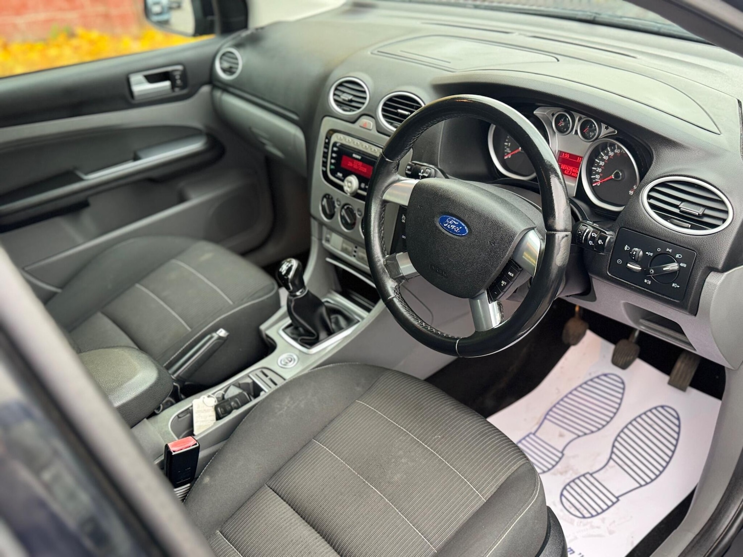 Used Ford Focus 2010 for sale - 76499735: Photo 23