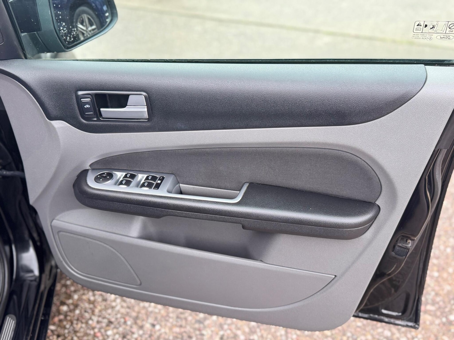 Used Ford Focus 2010 for sale - 76499735: Photo 24