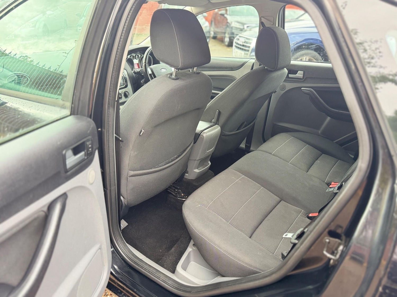 Used Ford Focus 2010 for sale - 76499735: Photo 40