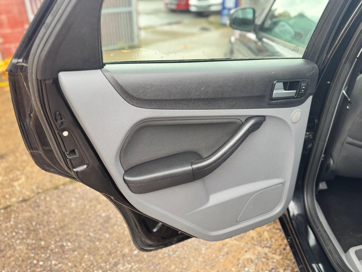 Used Ford Focus 2010 for sale - 76499735: Photo 41