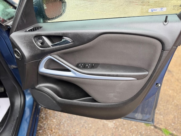 Used Vauxhall Zafira Tourer 2016 for sale - 75226174: Photo 22