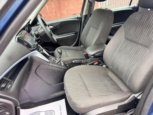 Used Vauxhall Zafira Tourer 2016 for sale - 75226174: Photo 33