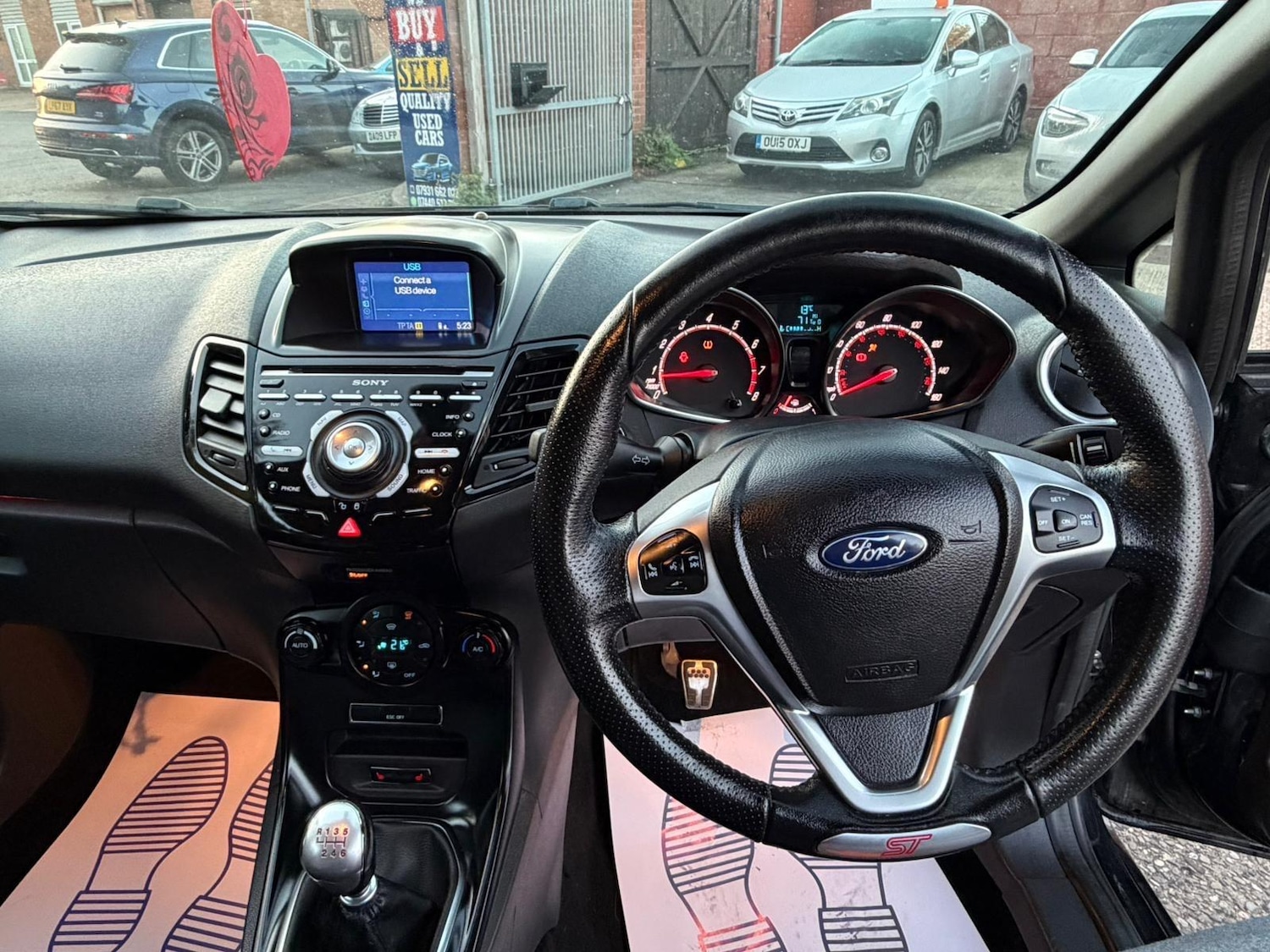 Used Ford Fiesta 2017 for sale - 76995731: Photo 19