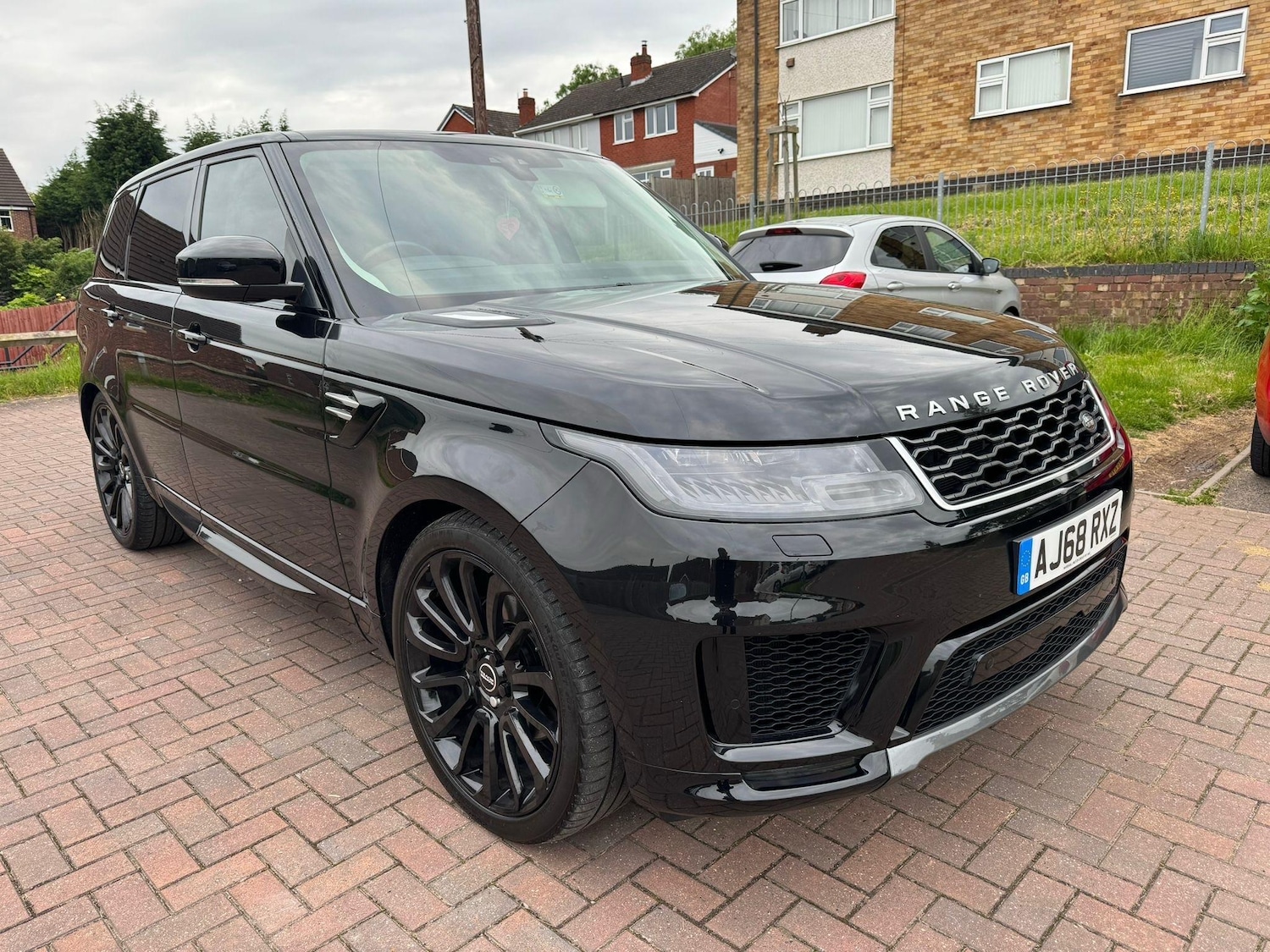 Used Land Rover Range Rover Sport 2019 for sale - 76993305: Photo 1