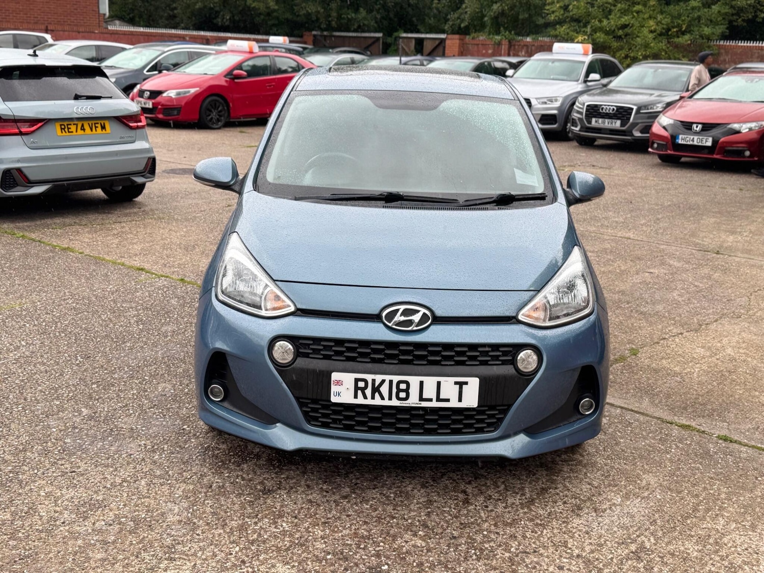 Used Hyundai i10 2018 for sale - 76988103: Photo 10