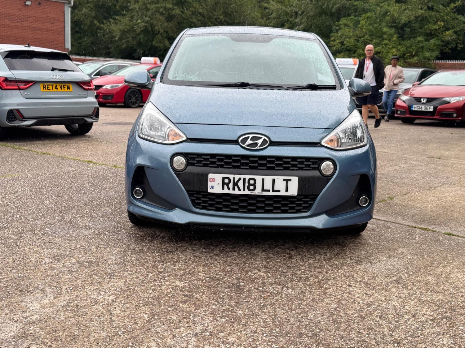 Used Hyundai i10 2018 for sale - 76988103: Photo 12