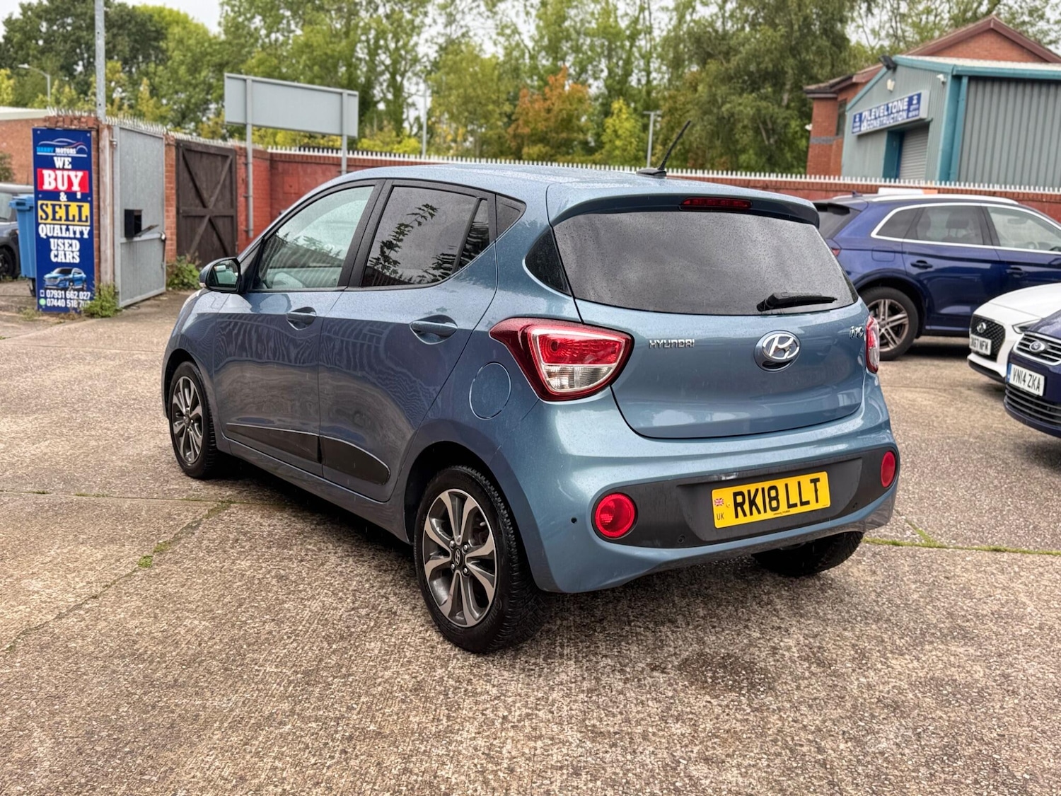 Used Hyundai i10 2018 for sale - 76988103: Photo 14