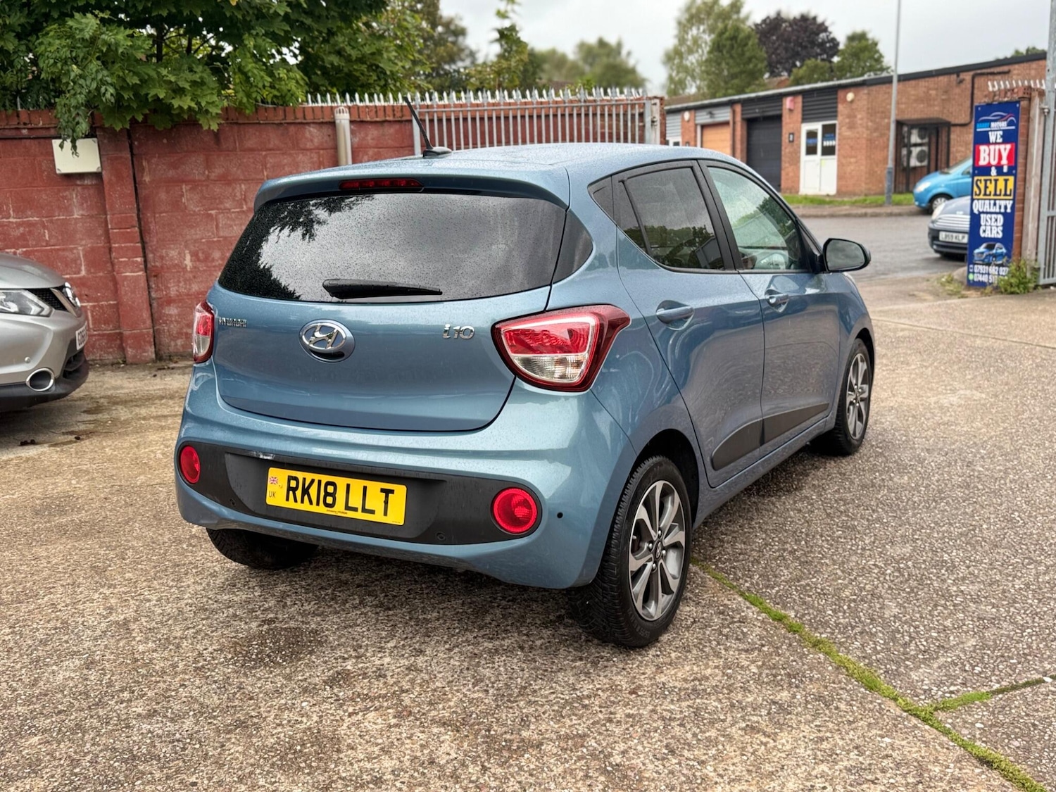 Used Hyundai i10 2018 for sale - 76988103: Photo 17