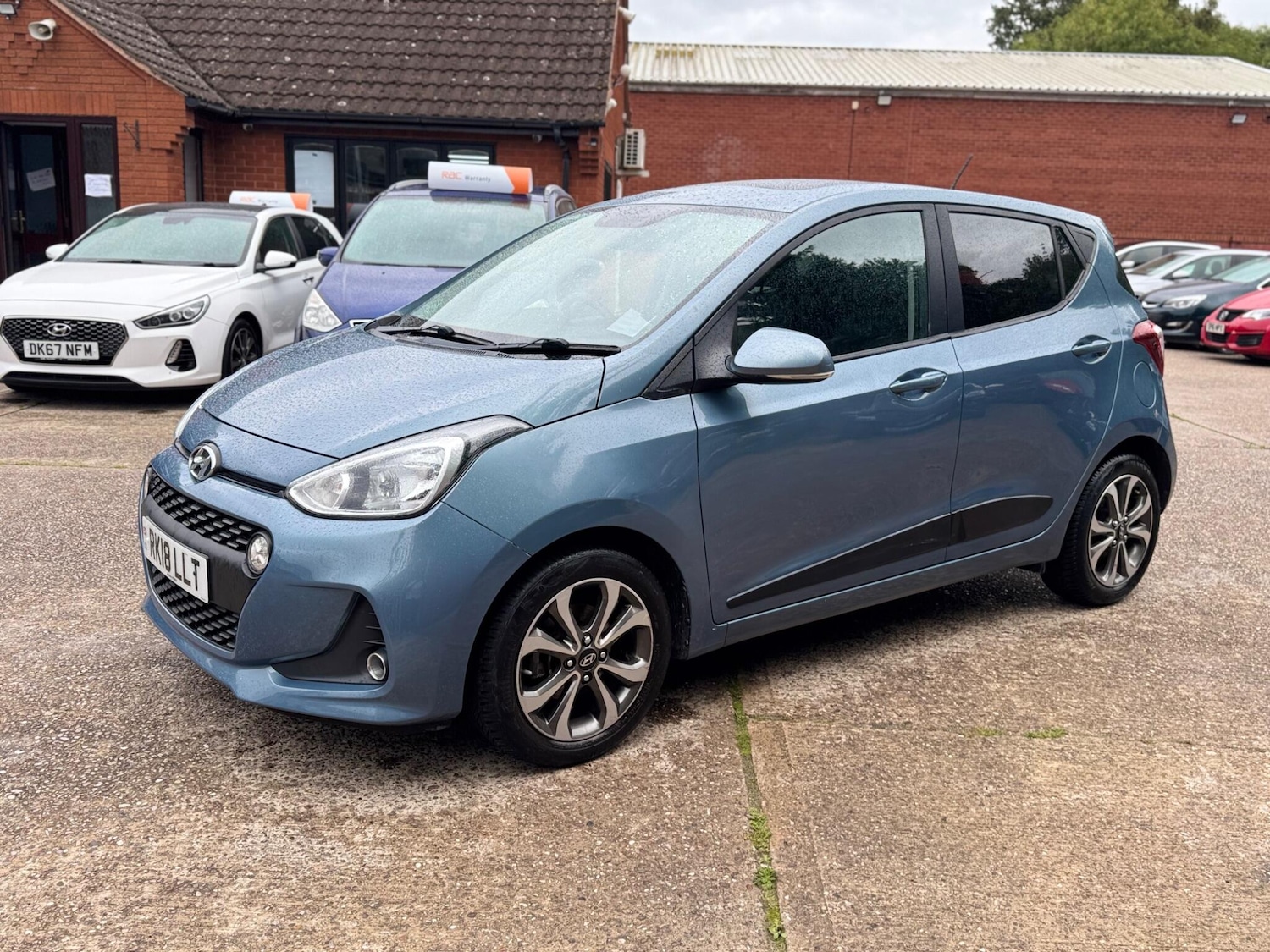 Used Hyundai i10 2018 for sale - 76988103: Photo 26