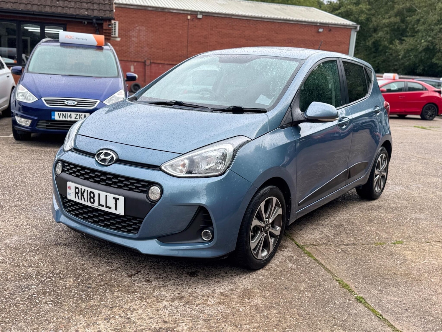 Used Hyundai i10 2018 for sale - 76988103: Photo 3