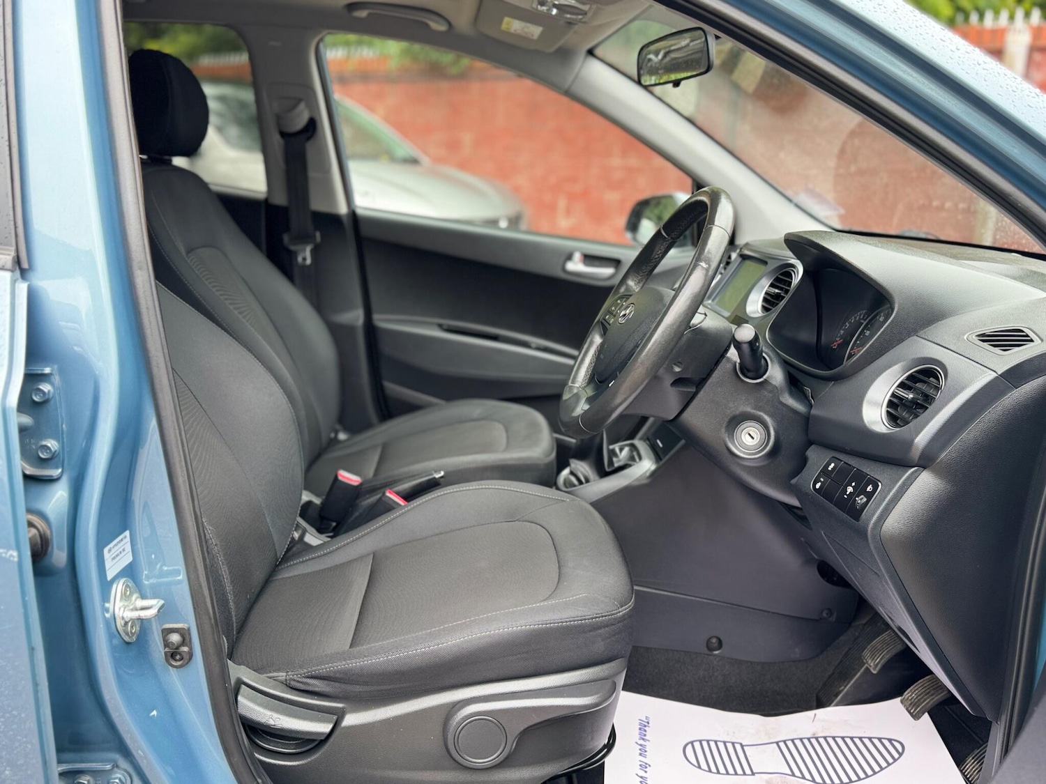 Used Hyundai i10 2018 for sale - 76988103: Photo 33