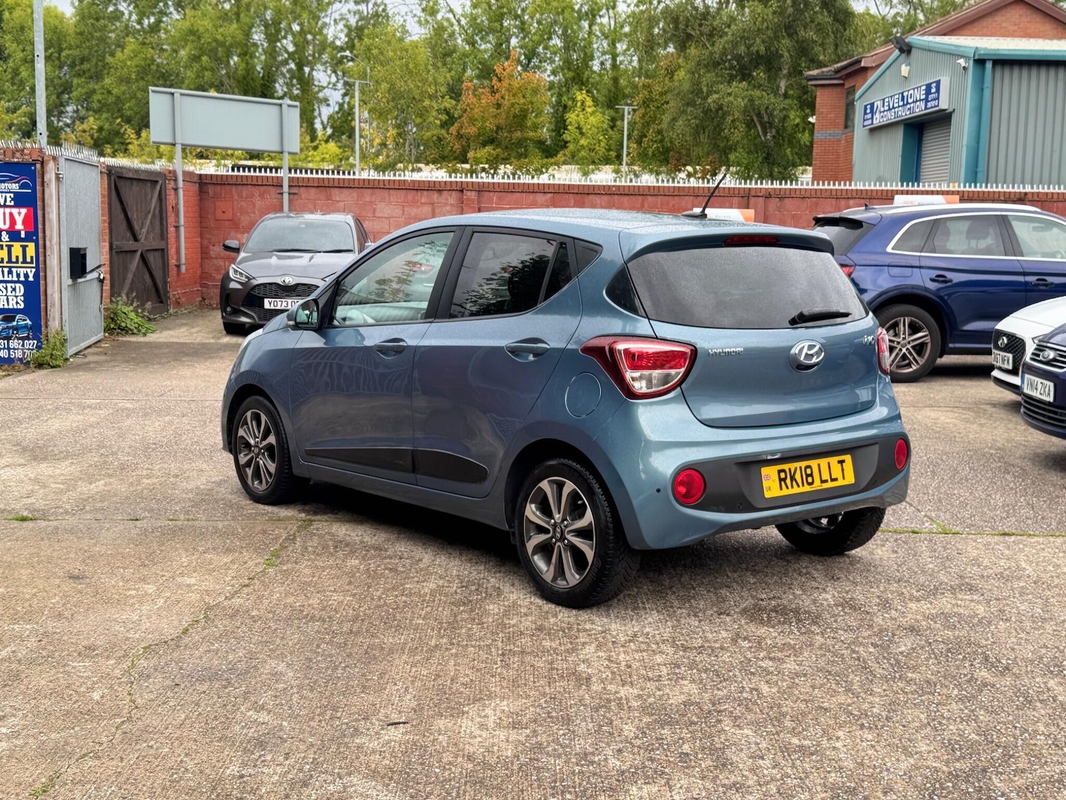 Used Hyundai i10 2018 for sale - 76988103: Photo 7