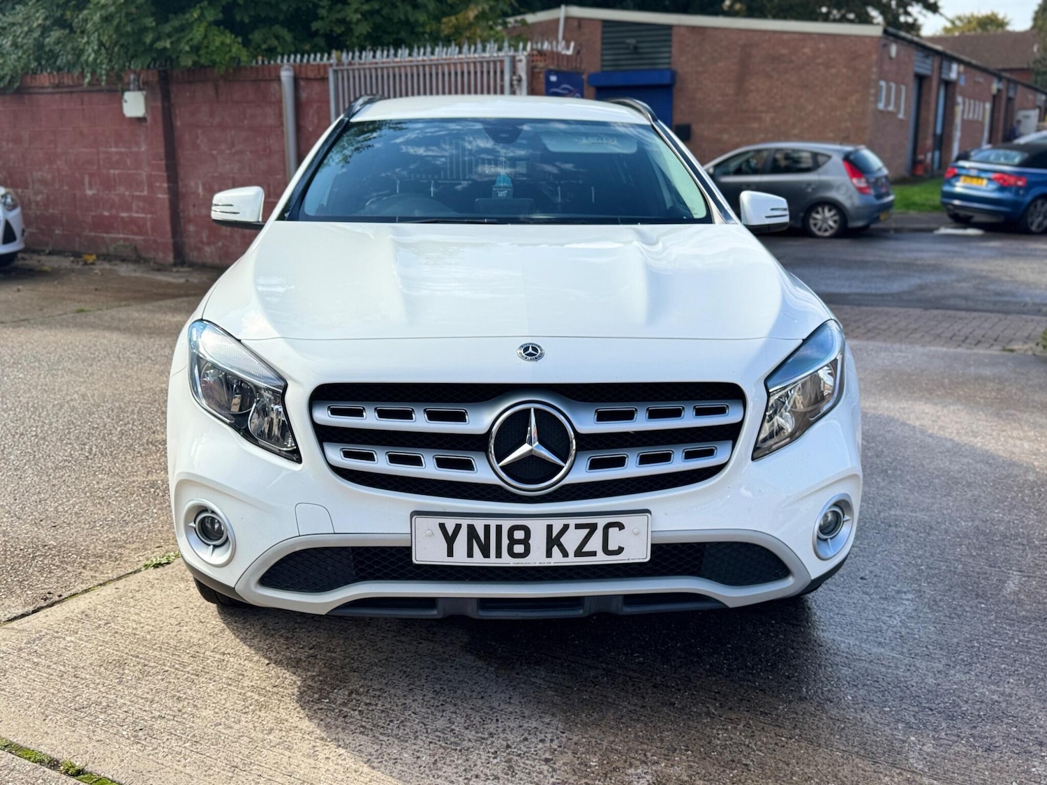 Used Mercedes-Benz GLA 2018 for sale - 76137921: Photo 2