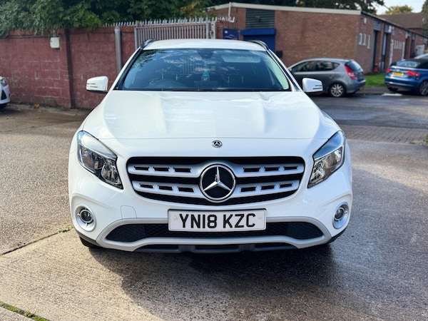 Used Mercedes-Benz GLA 2018 for sale - 76137921: Photo 2