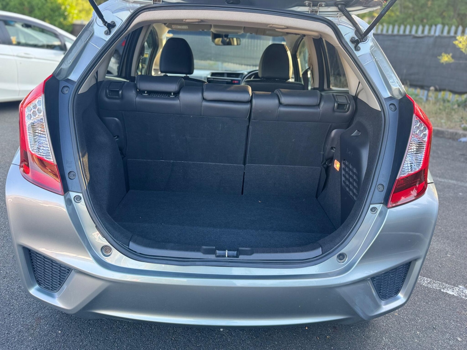 Vehicle 29