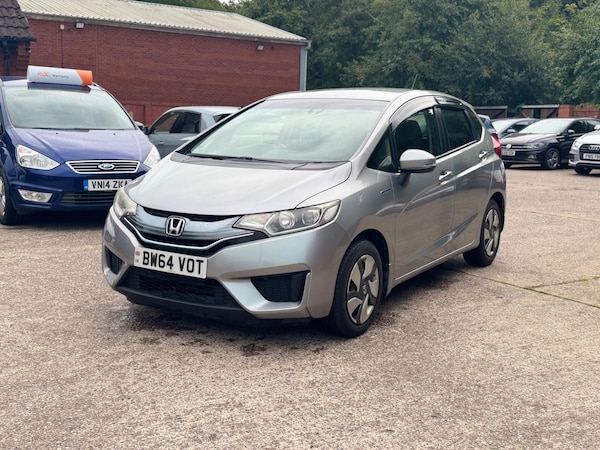 Used Honda Fit 2025 for sale - 75696615: Photo 2
