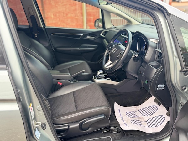 Used Honda Fit 2025 for sale - 75696615: Photo 30