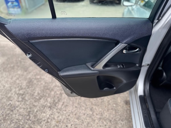 Used Toyota Avensis 2015 for sale - 74758685: Photo 20