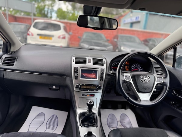 Used Toyota Avensis 2015 for sale - 74758685: Photo 24