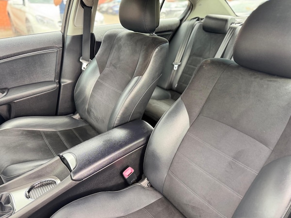 Used Toyota Avensis 2015 for sale - 74758685: Photo 25