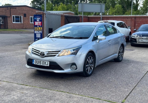 Used Toyota Avensis 2015 for sale - 74758685: Photo 2