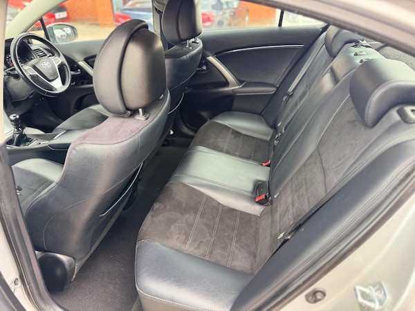 Used Toyota Avensis 2015 for sale - 74758685: Photo 30