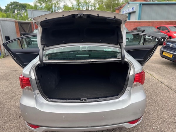 Used Toyota Avensis 2015 for sale - 74758685: Photo 37