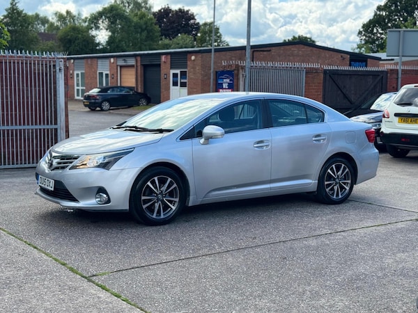 Used Toyota Avensis 2015 for sale - 74758685: Photo 42