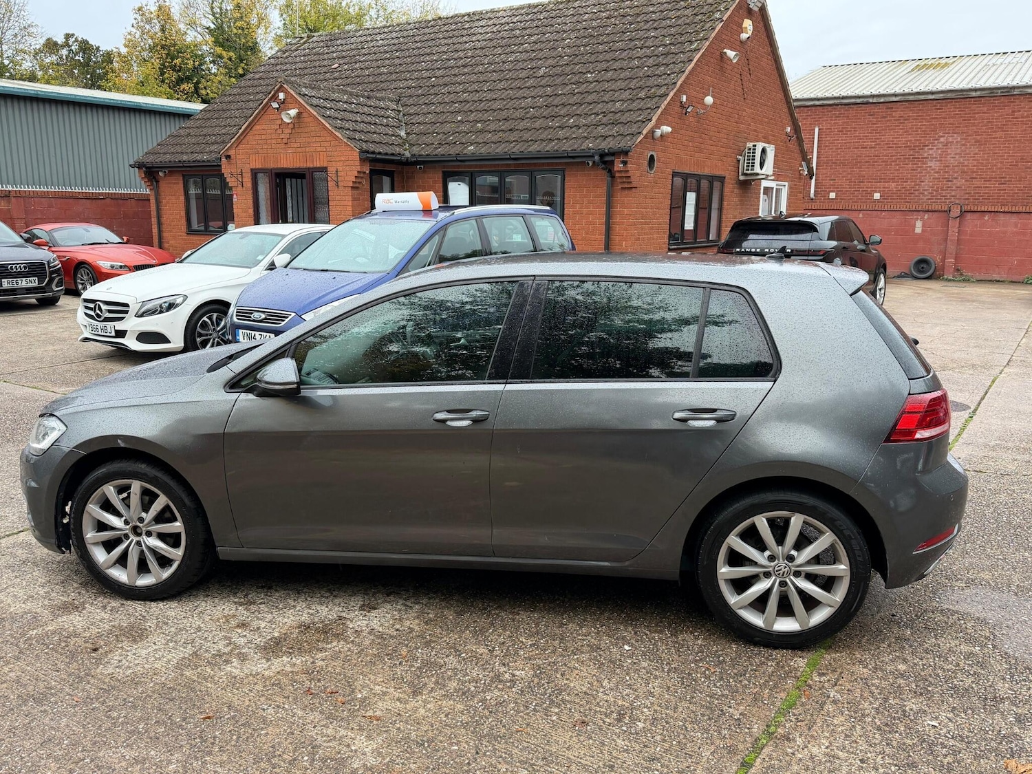 Used Volkswagen Golf 2020 for sale - 76995298: Photo 76