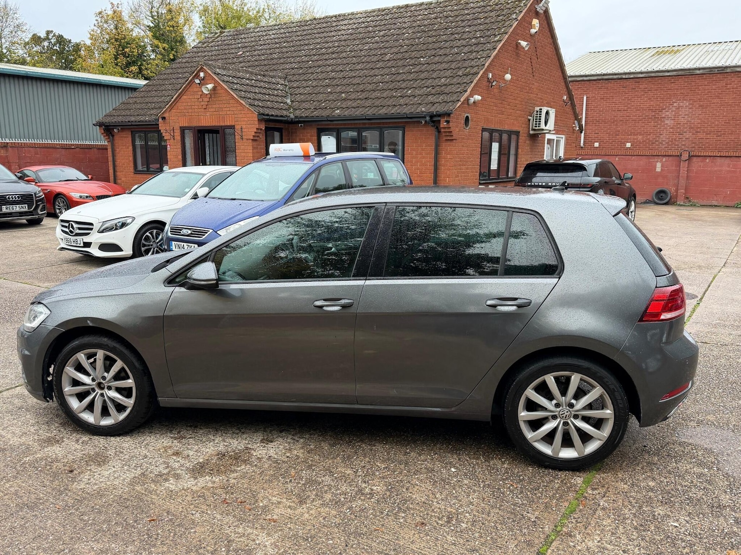 Used Volkswagen Golf 2020 for sale - 76995298: Photo 77