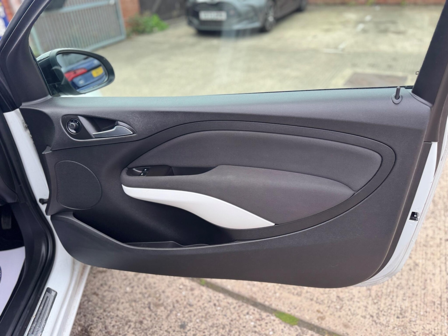 Used Vauxhall Adam 2014 for sale - 76094423: Photo 21