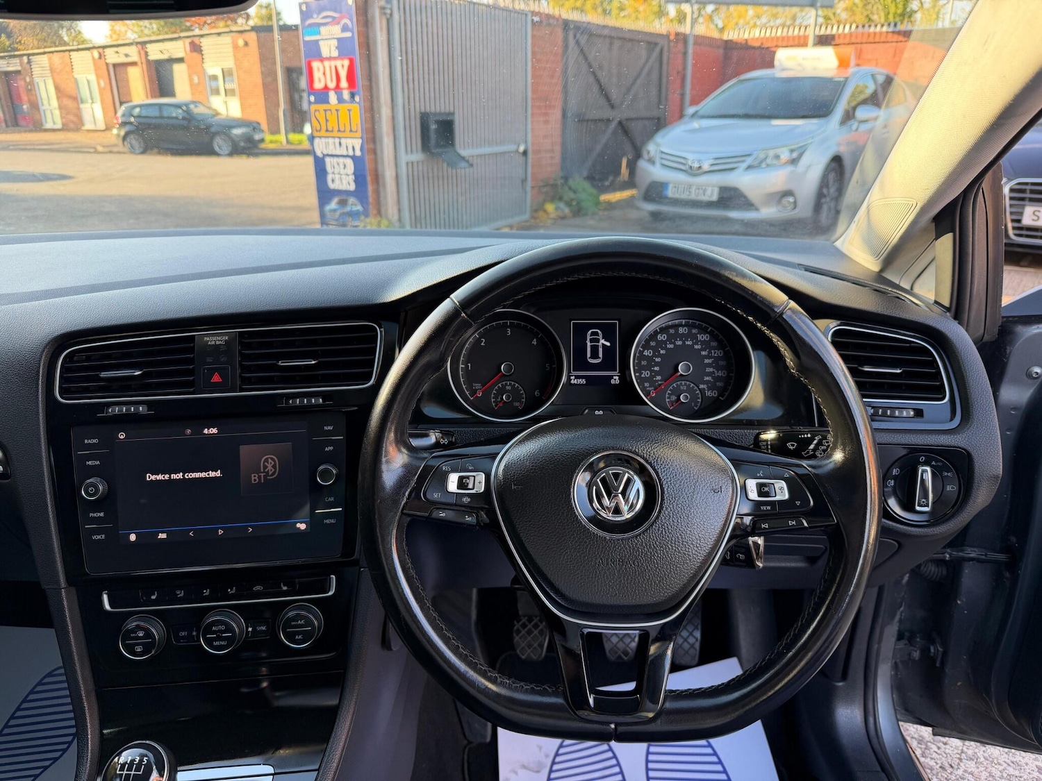 Used Volkswagen Golf 2020 for sale - 76380894: Photo 32