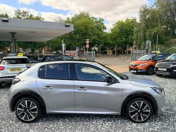Used Peugeot 208 2020 for sale - 79698931: Photo