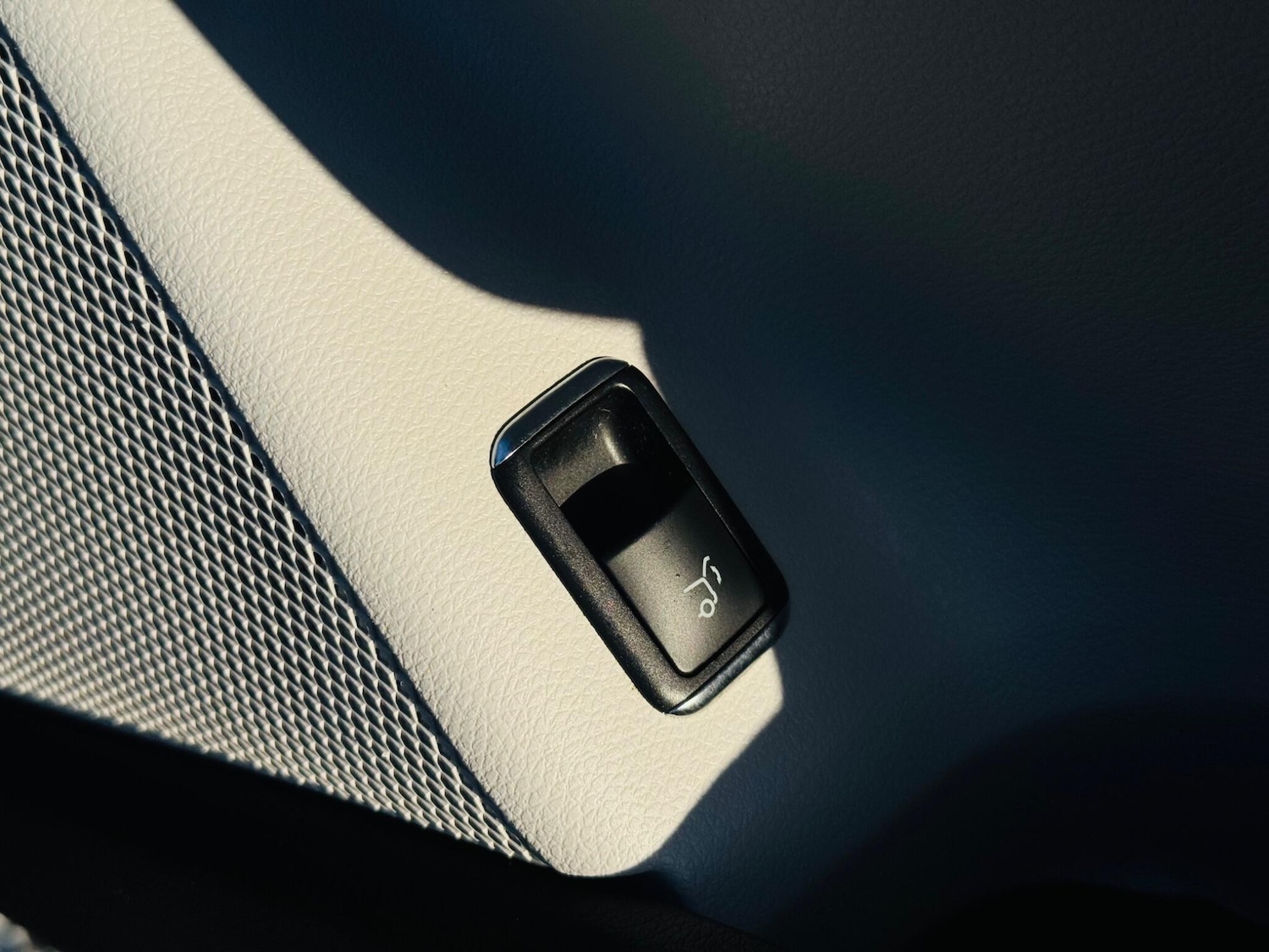 Used Mercedes-Benz GLA 2017 for sale - 77940290: Photo 37