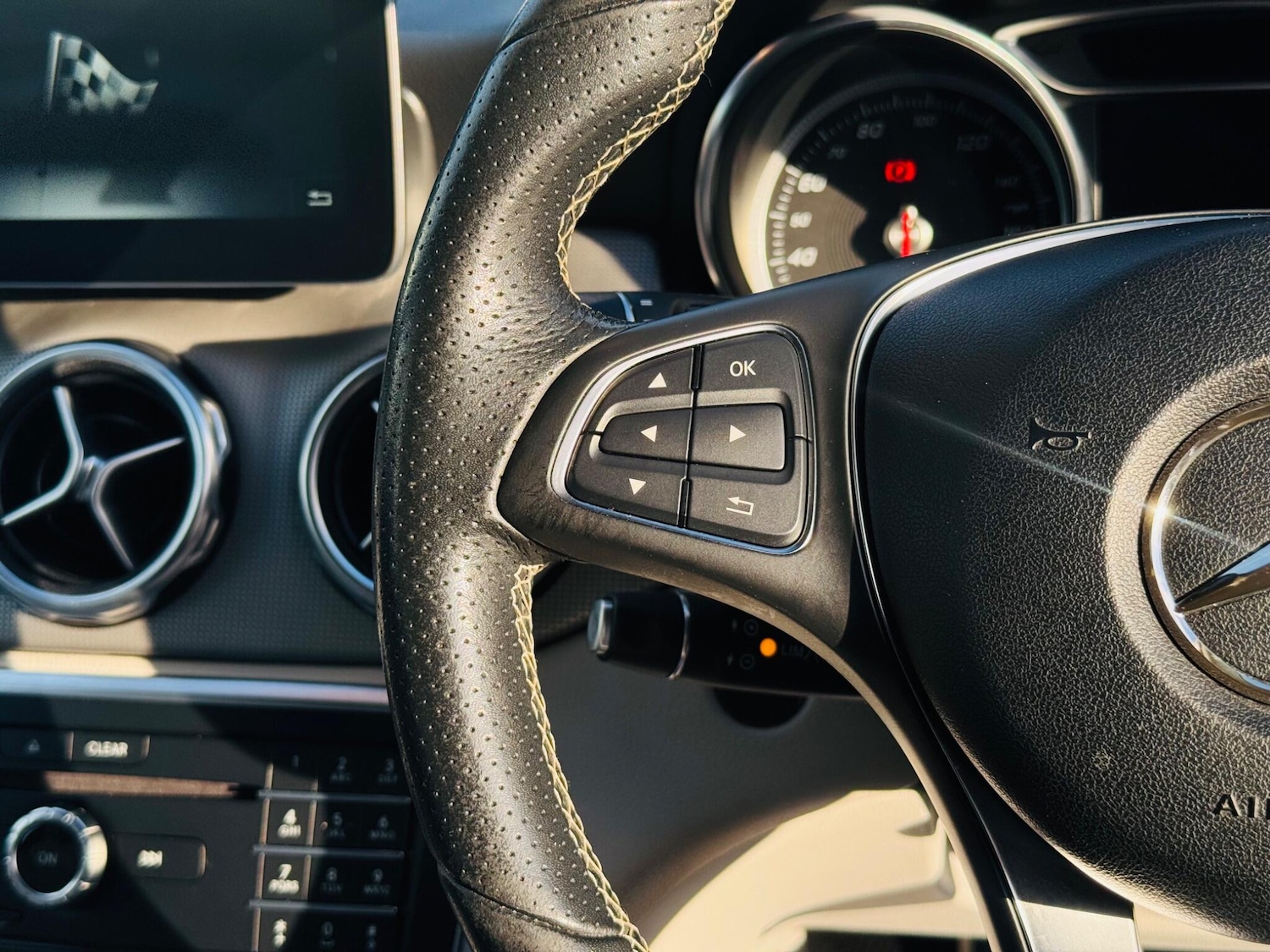 Used Mercedes-Benz GLA 2017 for sale - 77940290: Photo 44