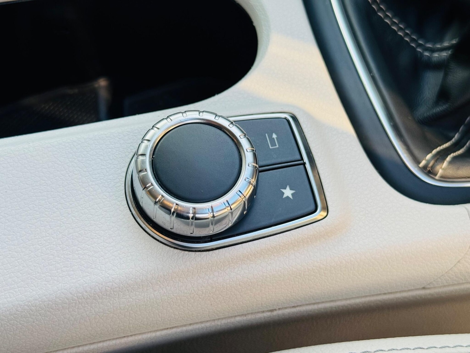 Used Mercedes-Benz GLA 2017 for sale - 77940290: Photo 51