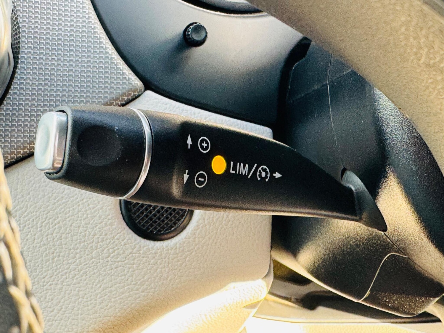 Used Mercedes-Benz GLA 2017 for sale - 77940290: Photo 60