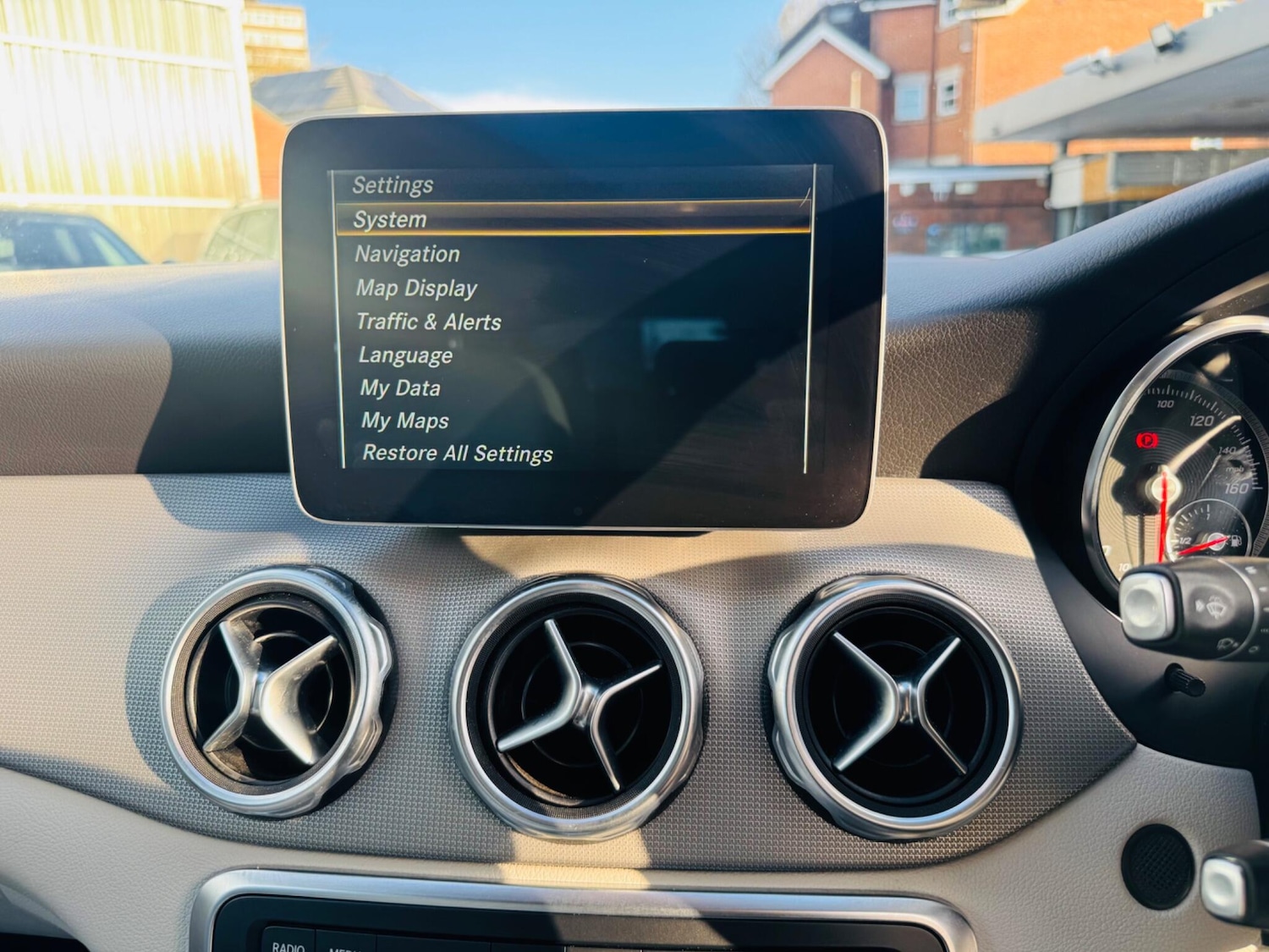 Used Mercedes-Benz GLA 2017 for sale - 77940290: Photo 61