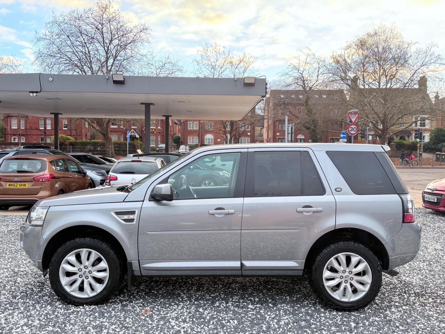 Used Land Rover Freelander 2013 for sale - 76645732: Photo 9