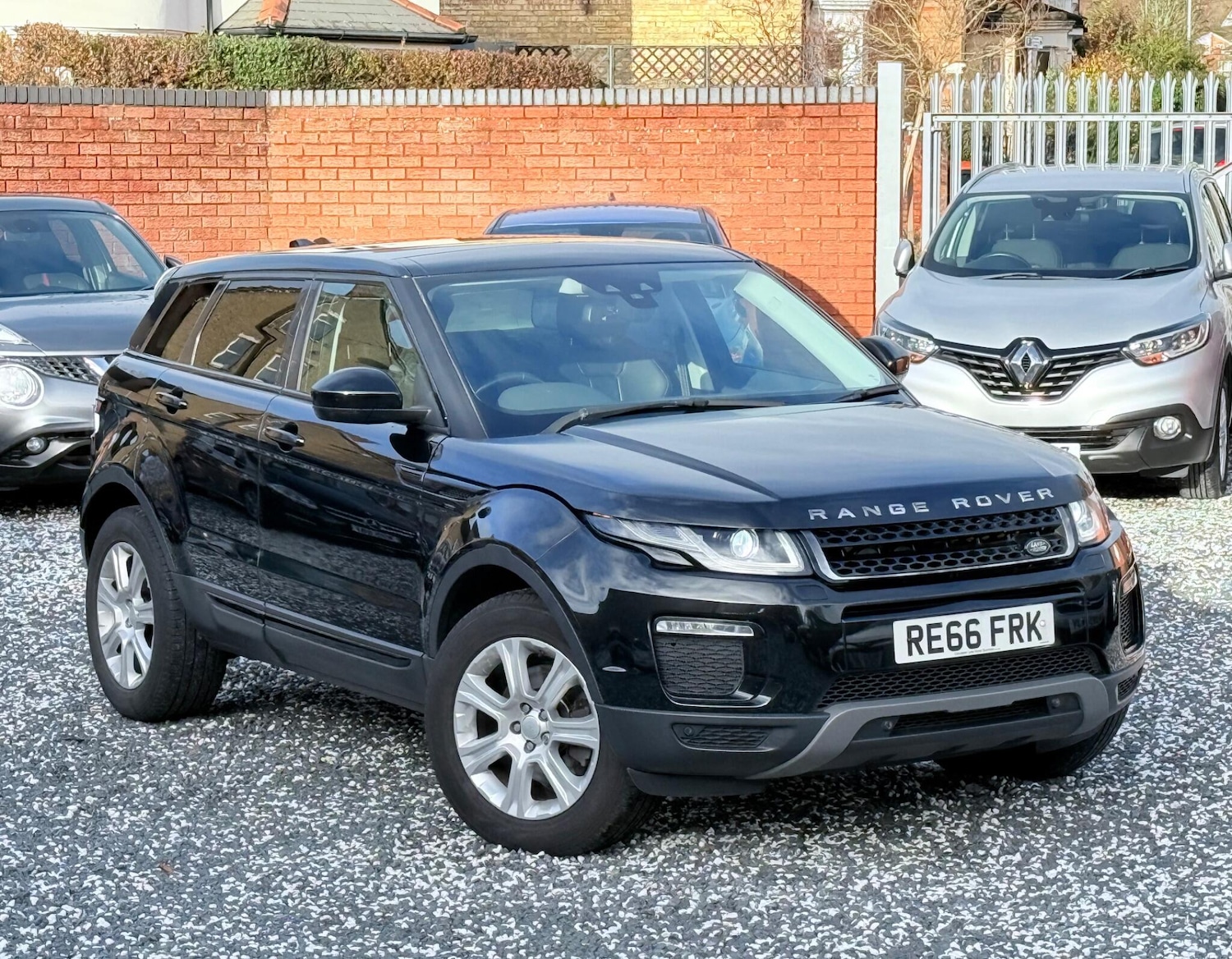 Used Land Rover Range Rover Evoque 2016 for sale - 76850292: Photo 1